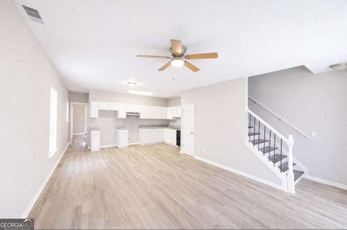 2054 Joseph E Boone Boulevard Nw Property Photo 3