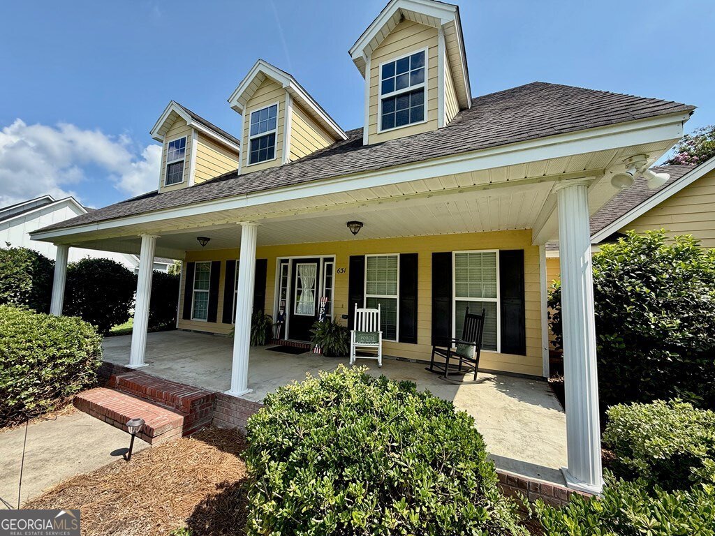631 Patterson Street Property Photo 4