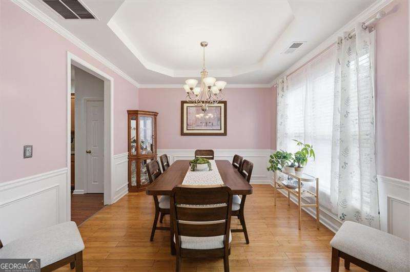 4363 Walforde Boulevard Property Photo 4