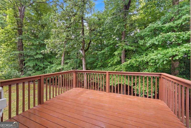 4363 Walforde Boulevard Property Photo 8