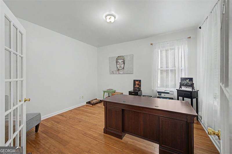 4363 Walforde Boulevard Property Photo 12