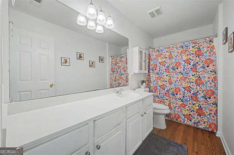 4363 Walforde Boulevard Property Photo 23