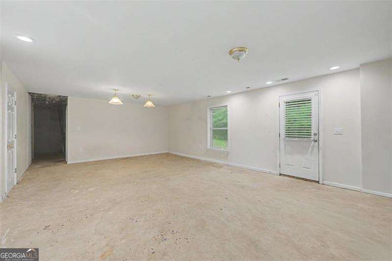 4363 Walforde Boulevard Property Photo 26