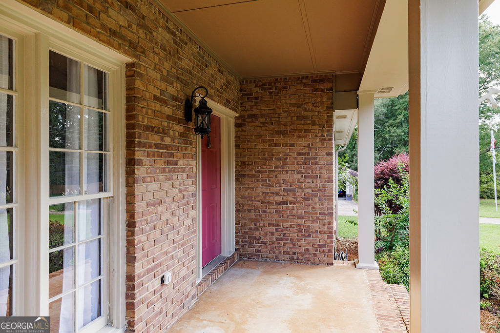 1035 Whit Davis Road Property Photo 6
