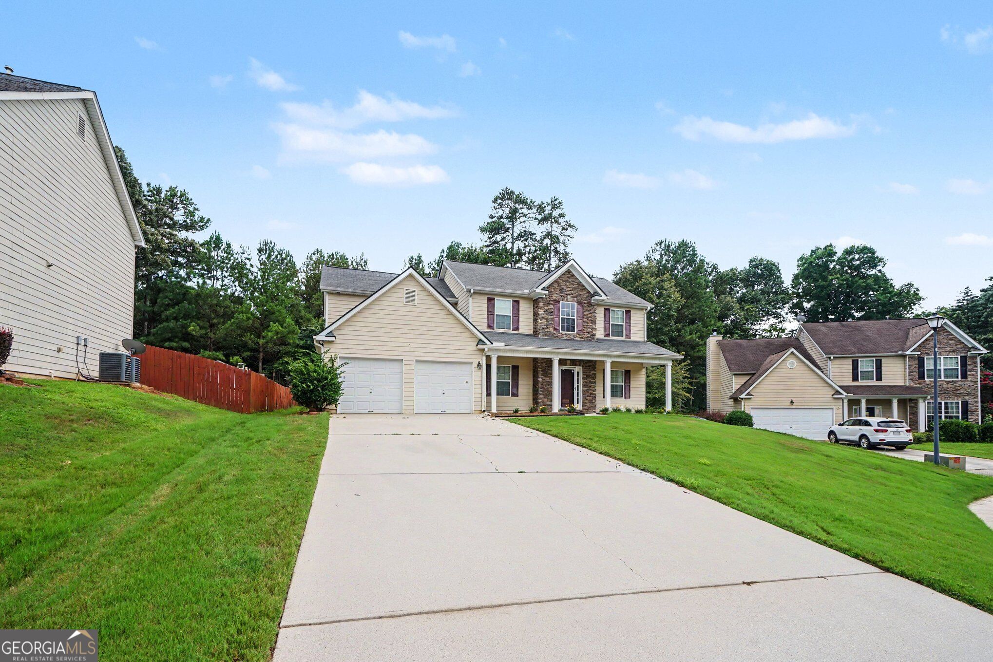 230 Stone Ridge Way Property Photo 2