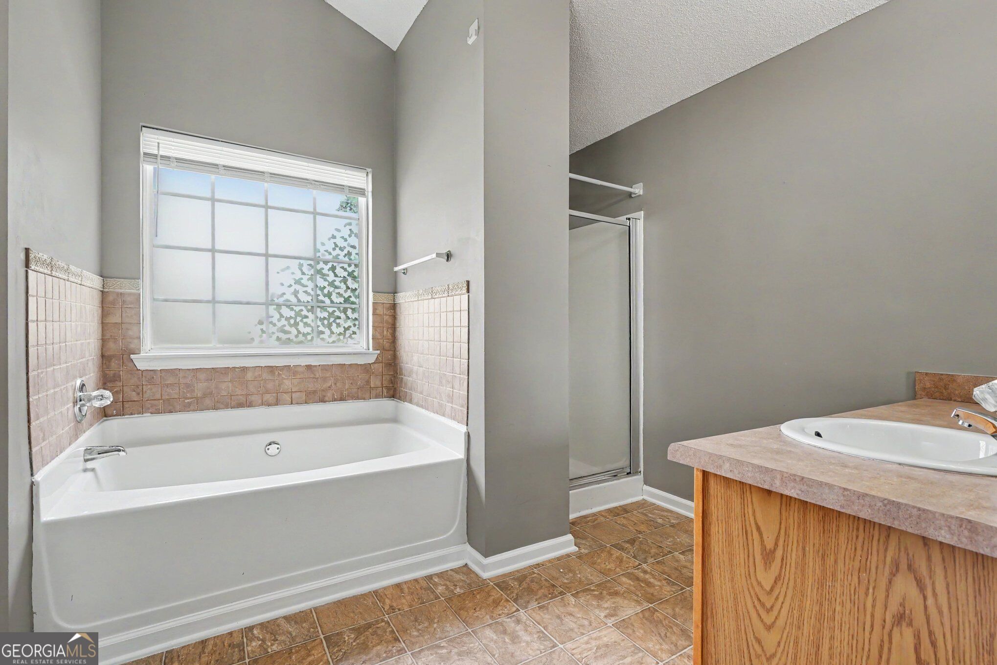 230 Stone Ridge Way Property Photo 22