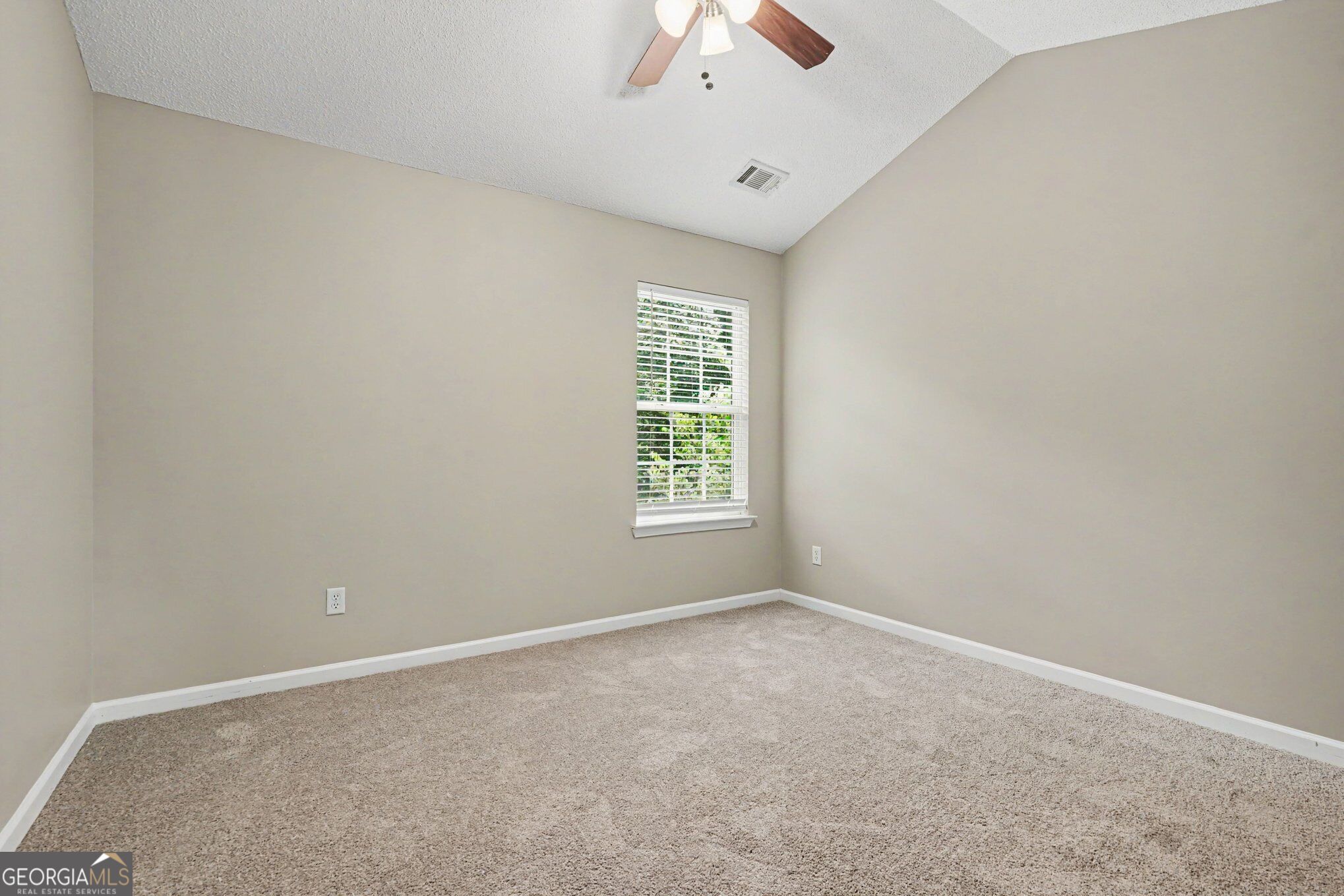 230 Stone Ridge Way Property Photo 28