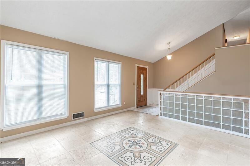 131 Arrowood Lane Property Photo 3