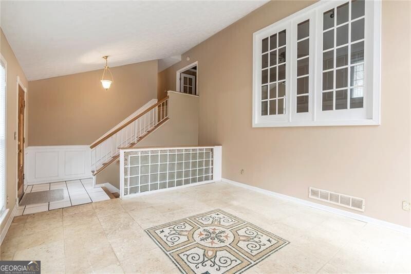 131 Arrowood Lane Property Photo 4
