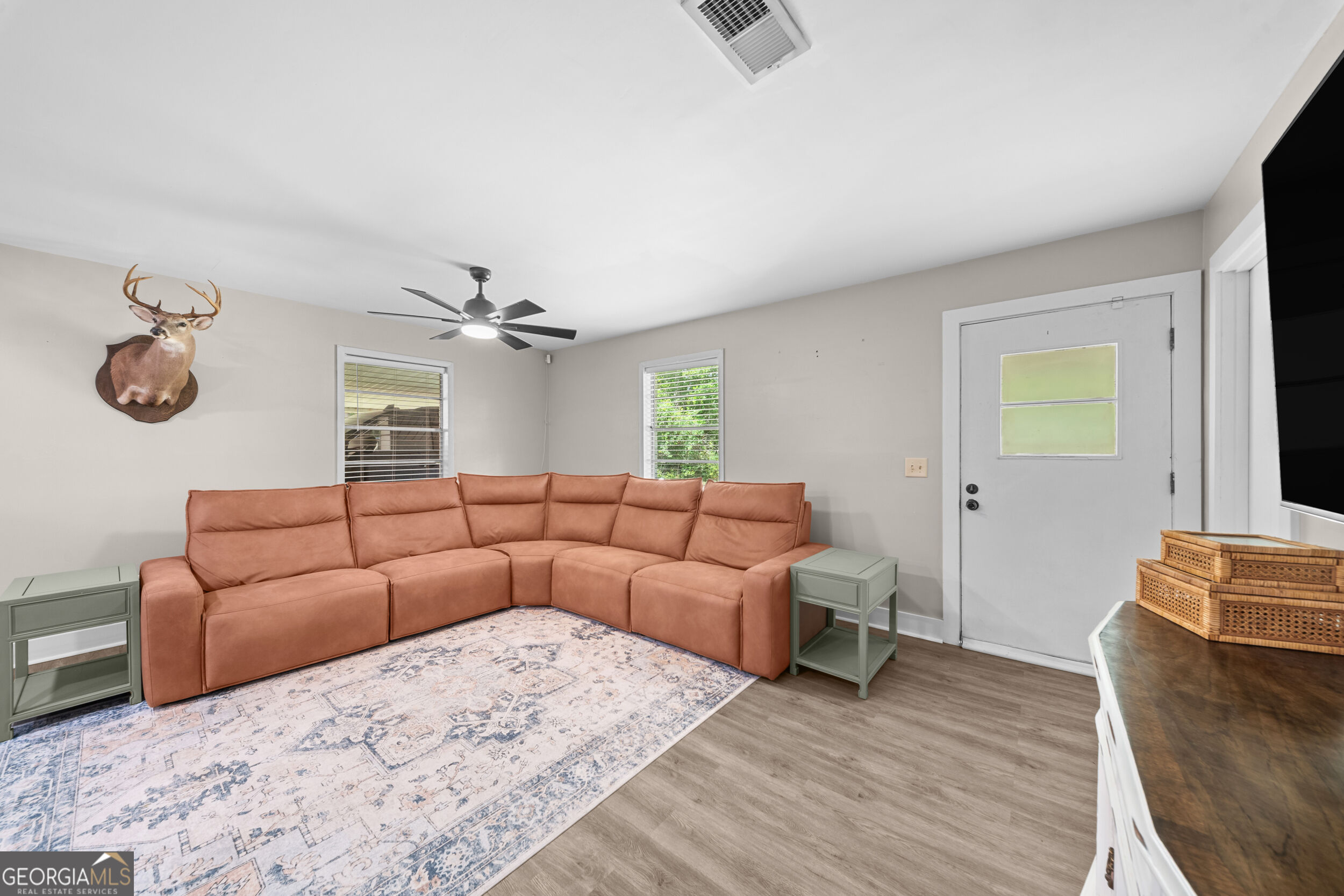 100 Pineview Road Property Photo 7