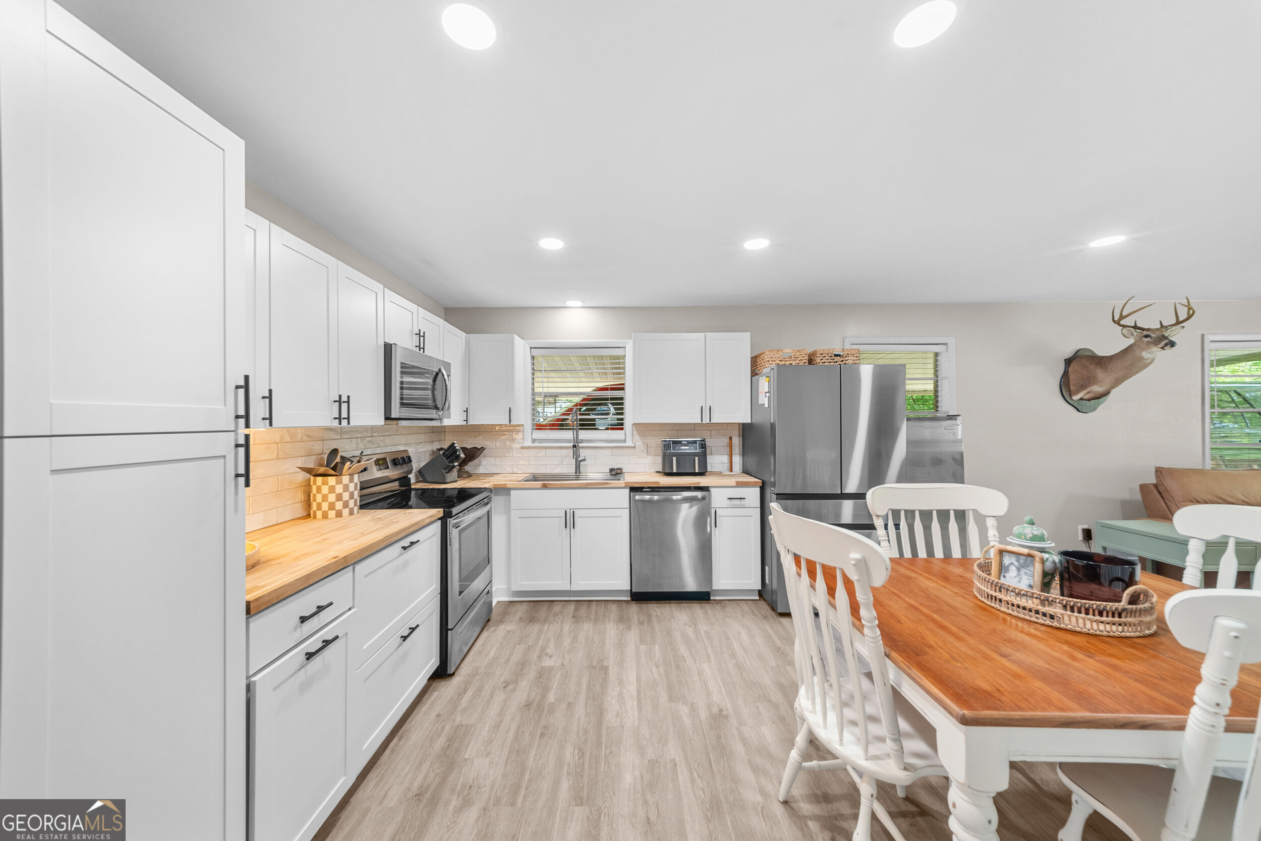 100 Pineview Road Property Photo 11