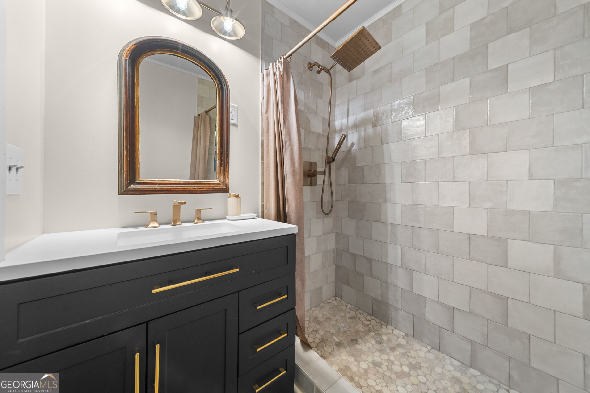 100 Pineview Road Property Photo 14