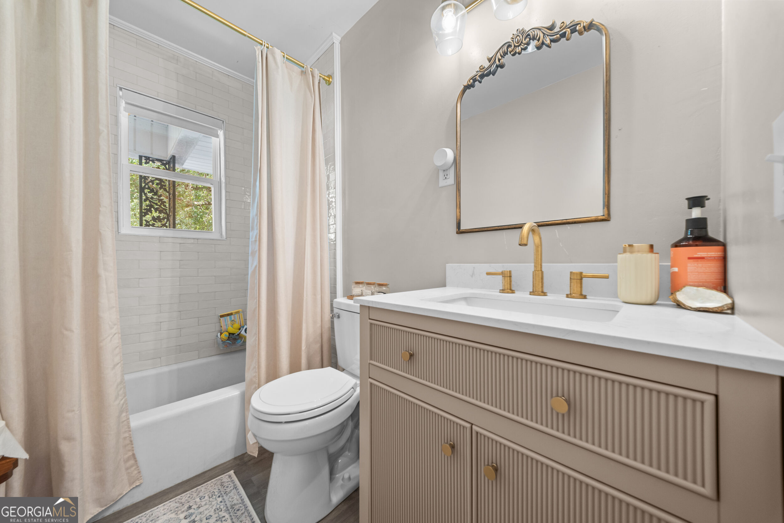 100 Pineview Road Property Photo 18