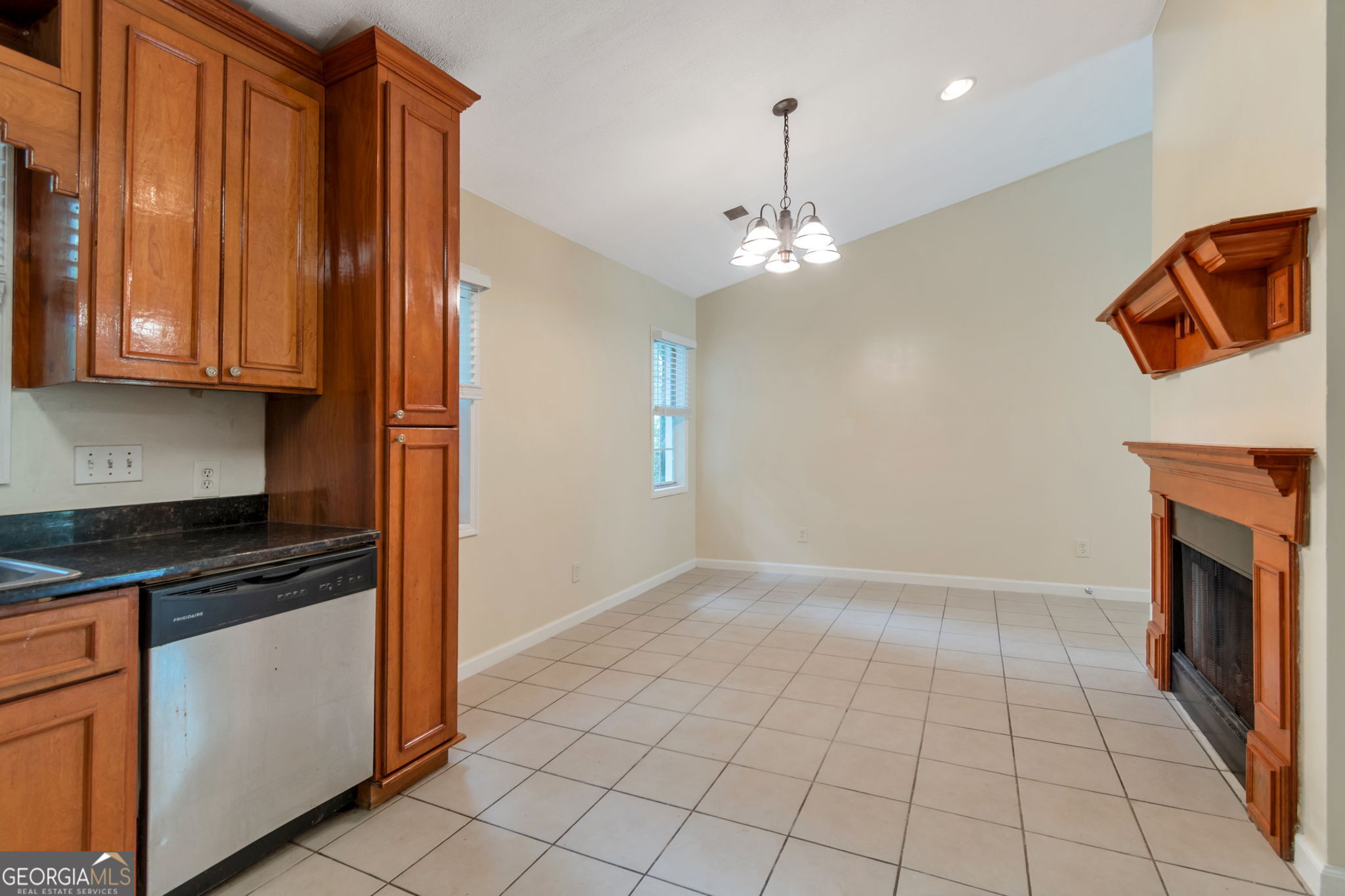 4184 Indian Forest Road Property Photo 8