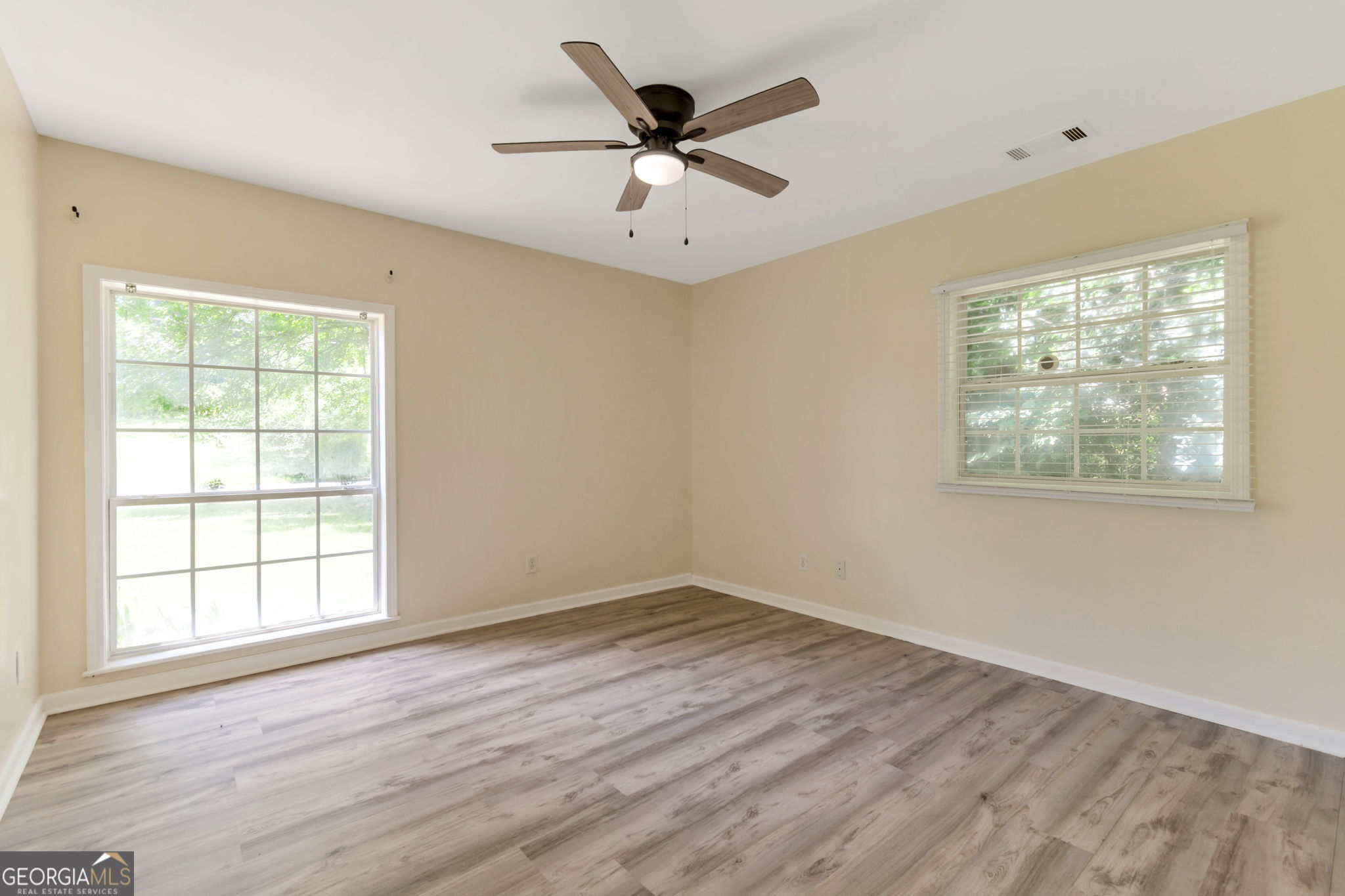 4184 Indian Forest Road Property Photo 11