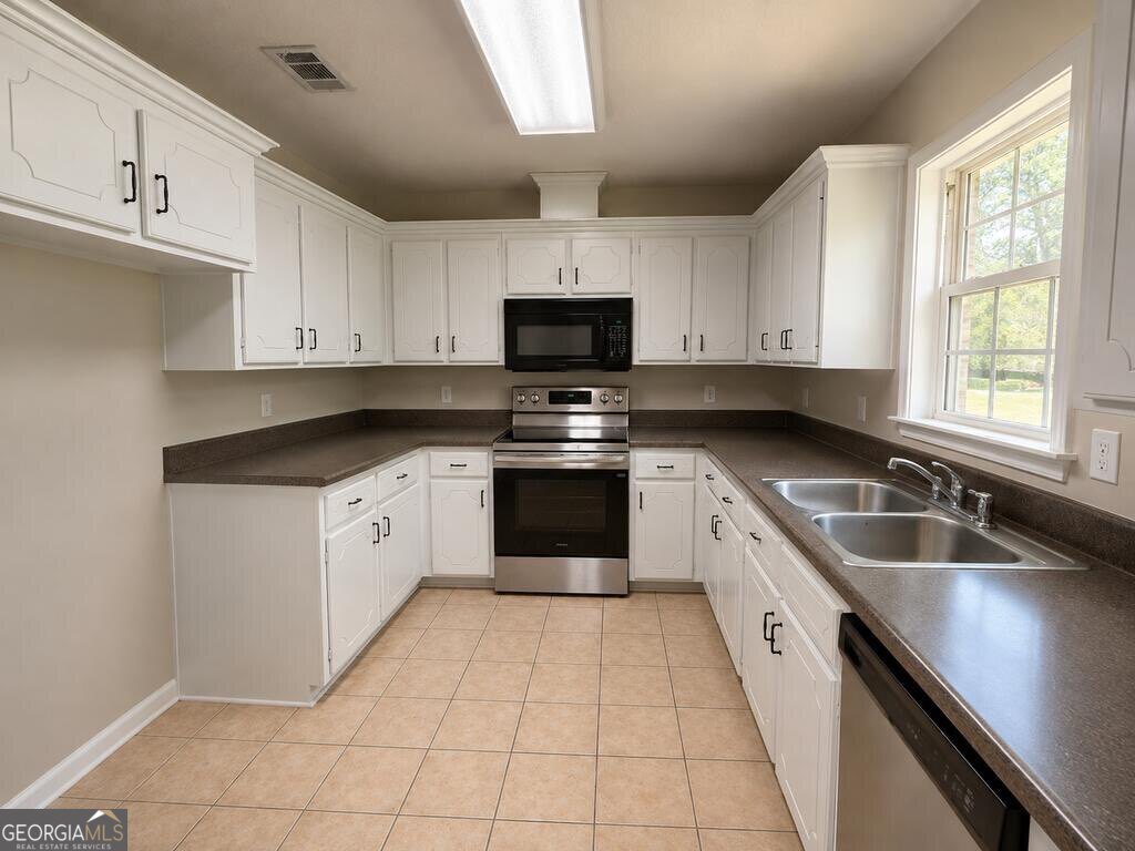 68 Patten Avenue Property Photo 2