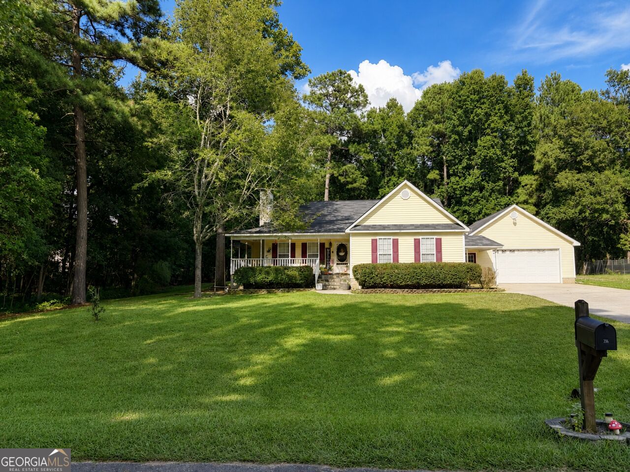 206 Southern Walk Circle Property Photo 1