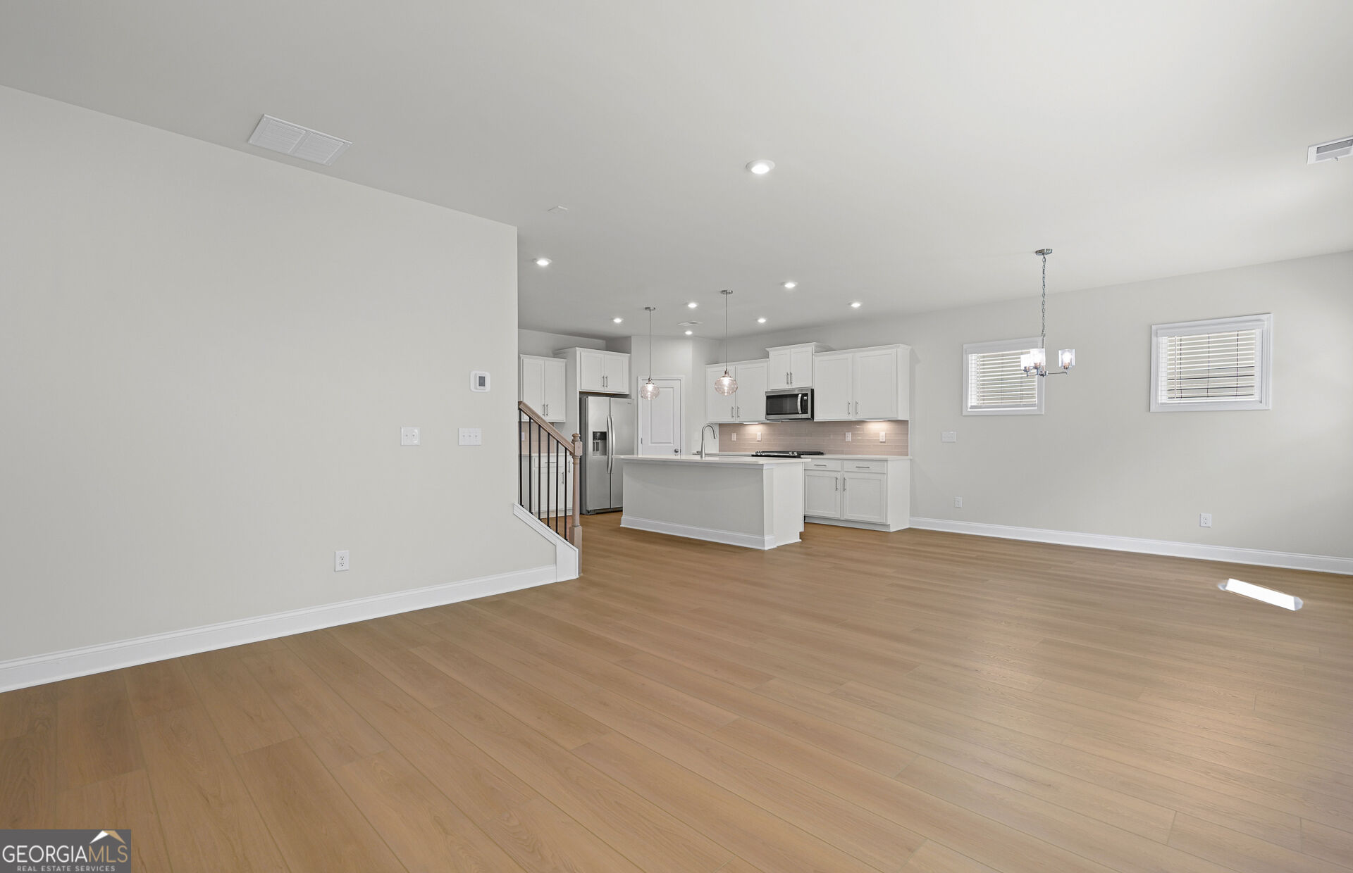 804 Oleander Court Property Photo 9