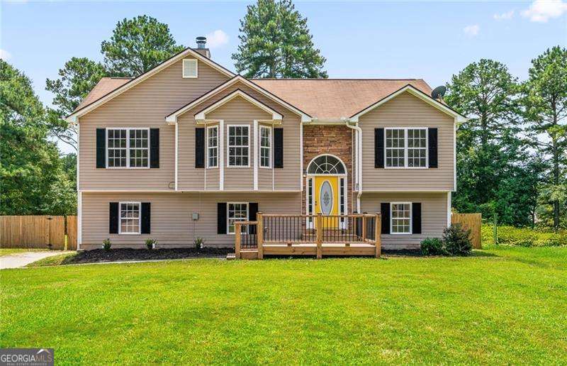 29 Wood Circle Property Photo 1
