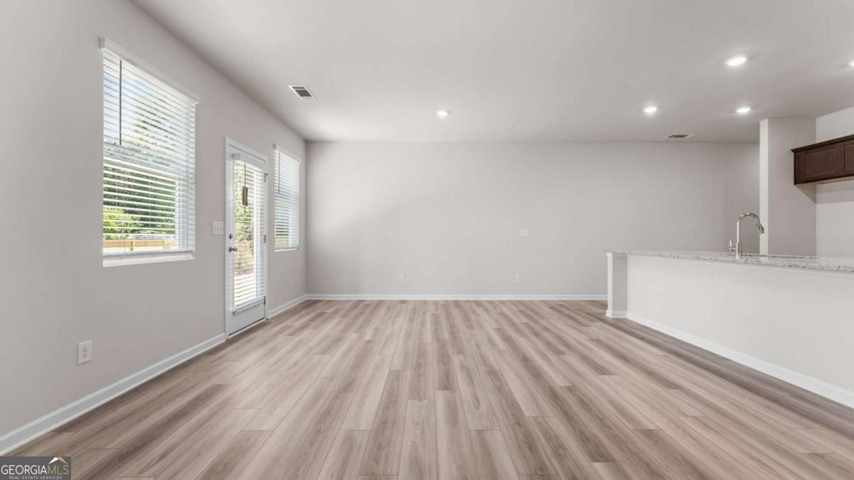 505 Hayes Lane Property Photo 7