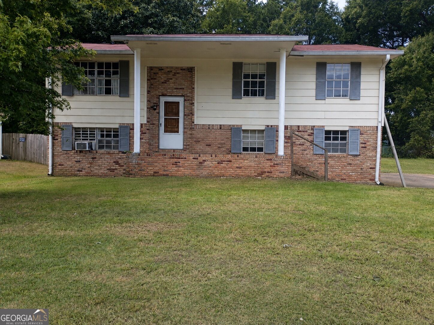 141 Caldwell Drive Property Photo 1