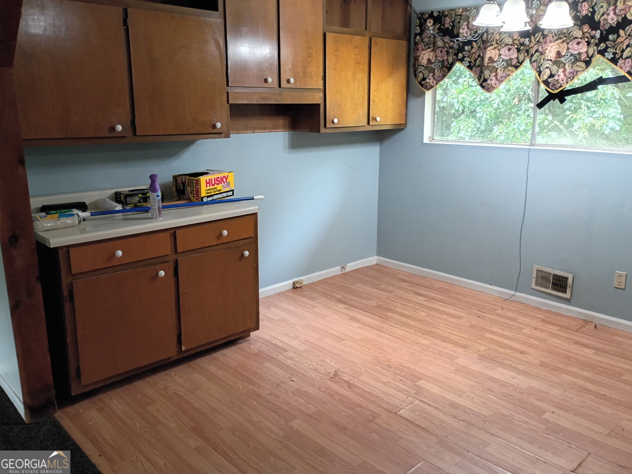 141 Caldwell Drive Property Photo 2