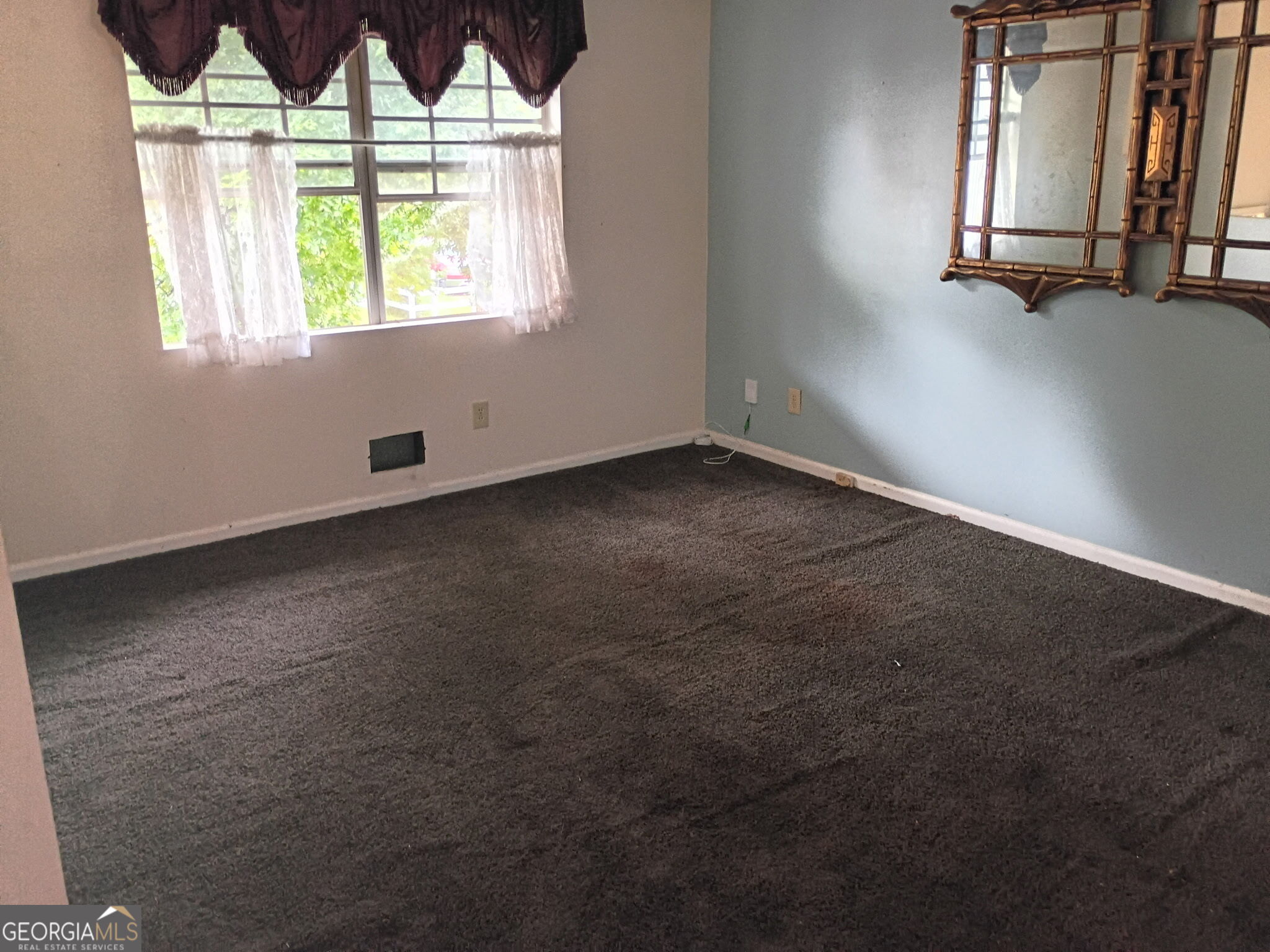 141 Caldwell Drive Property Photo 8