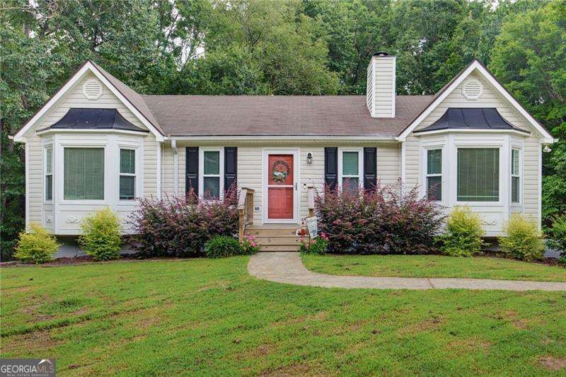 41 Camden Woods Drive Nw Property Photo 2