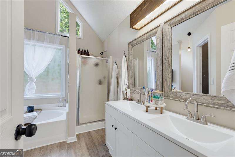 41 Camden Woods Drive Nw Property Photo 16