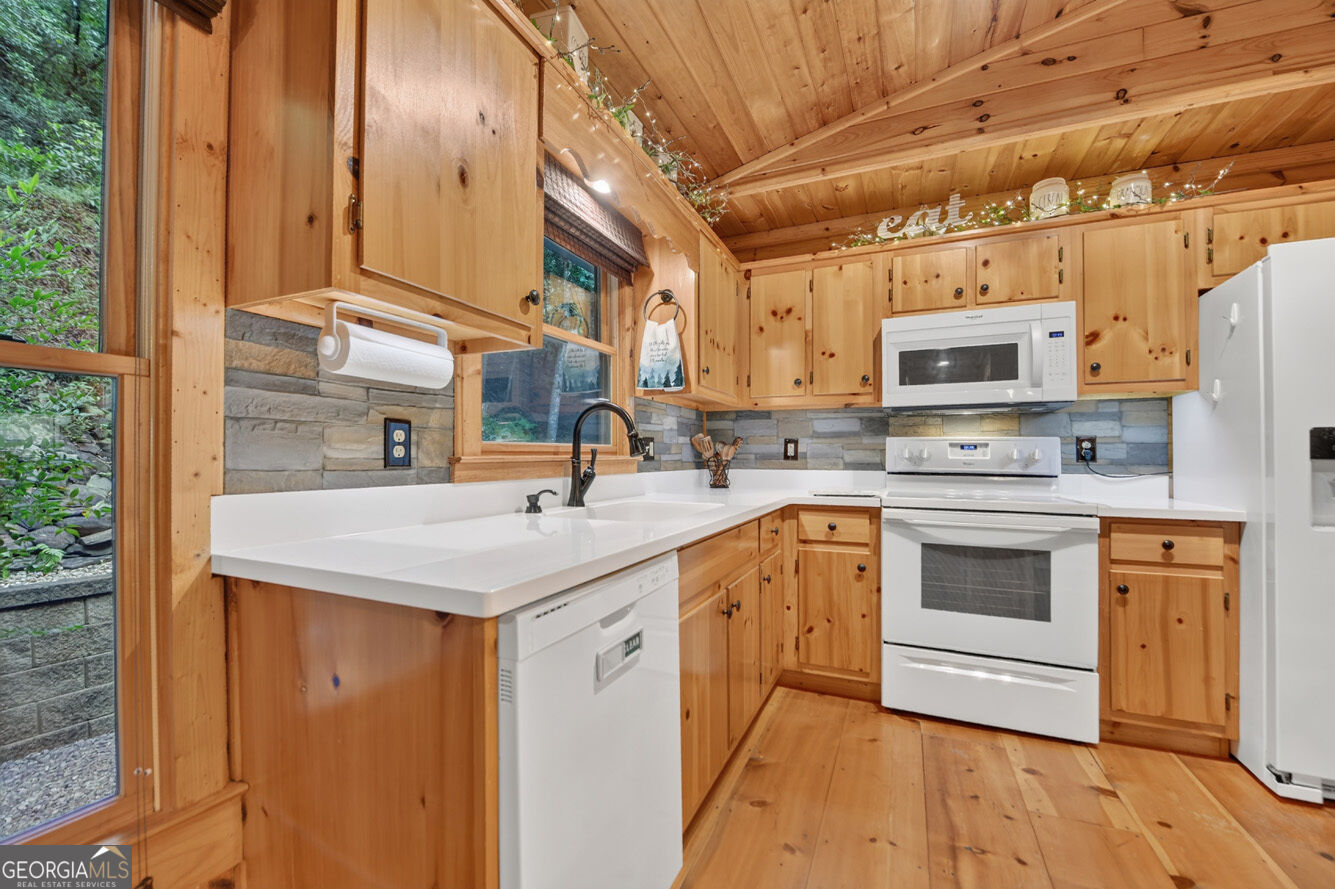 234 Holly Hollow Road Property Photo 15
