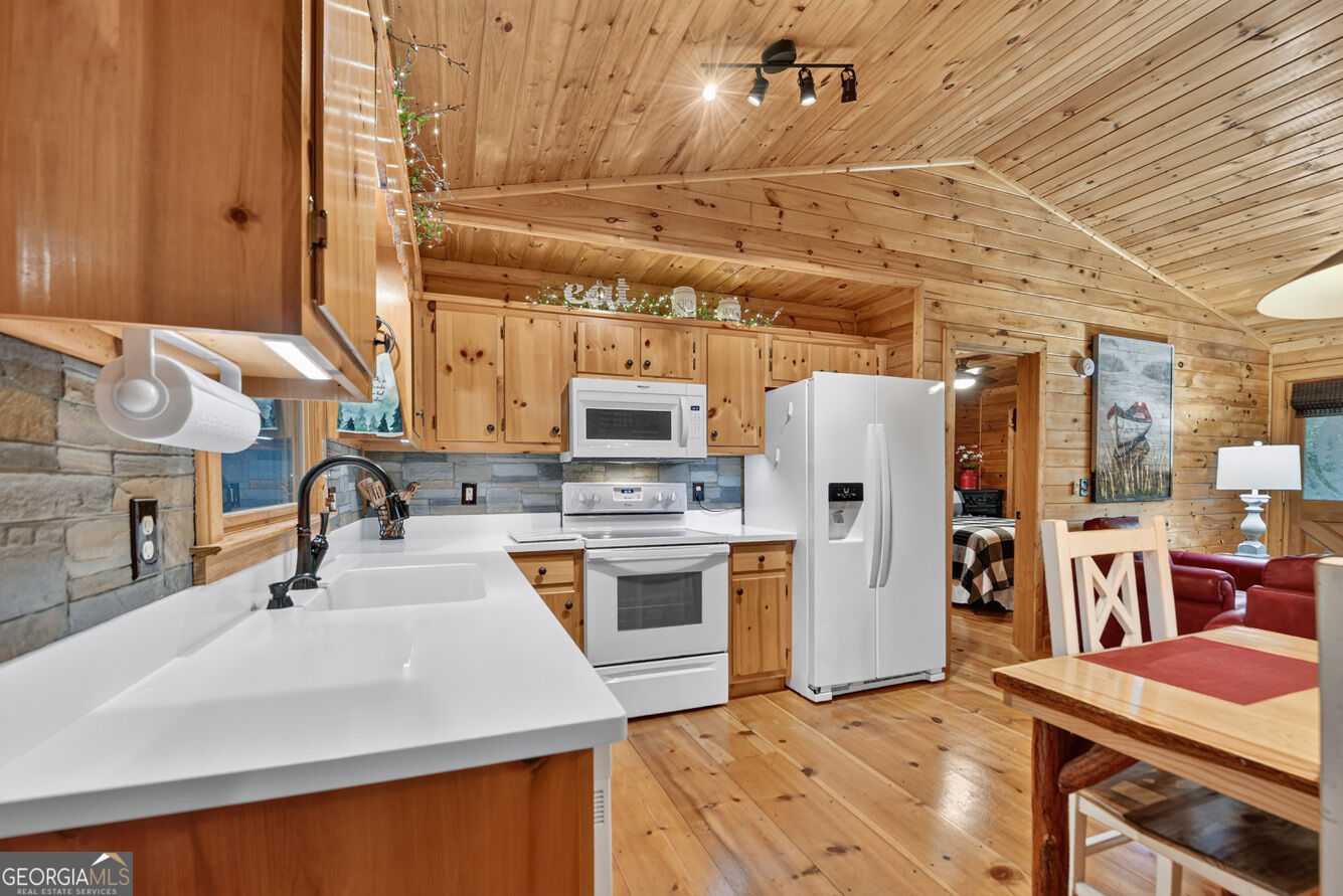 234 Holly Hollow Road Property Photo 16