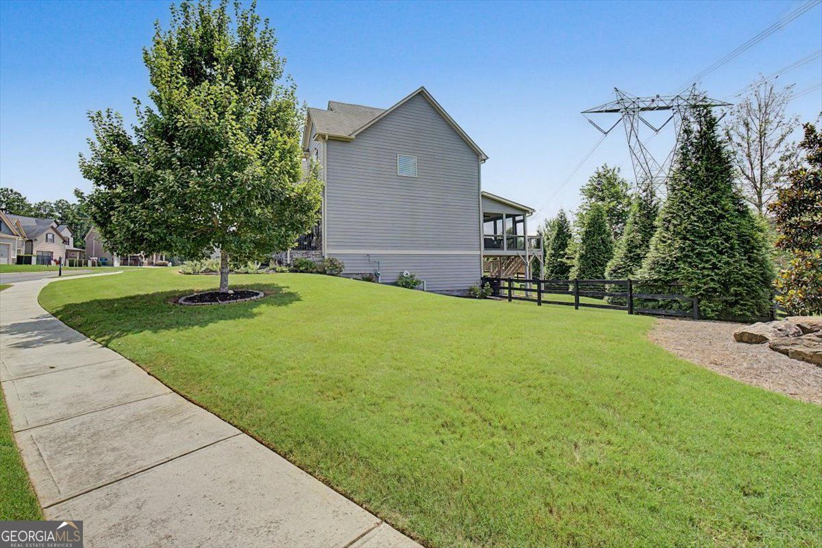 120 Cobblestone Trail Property Photo 3
