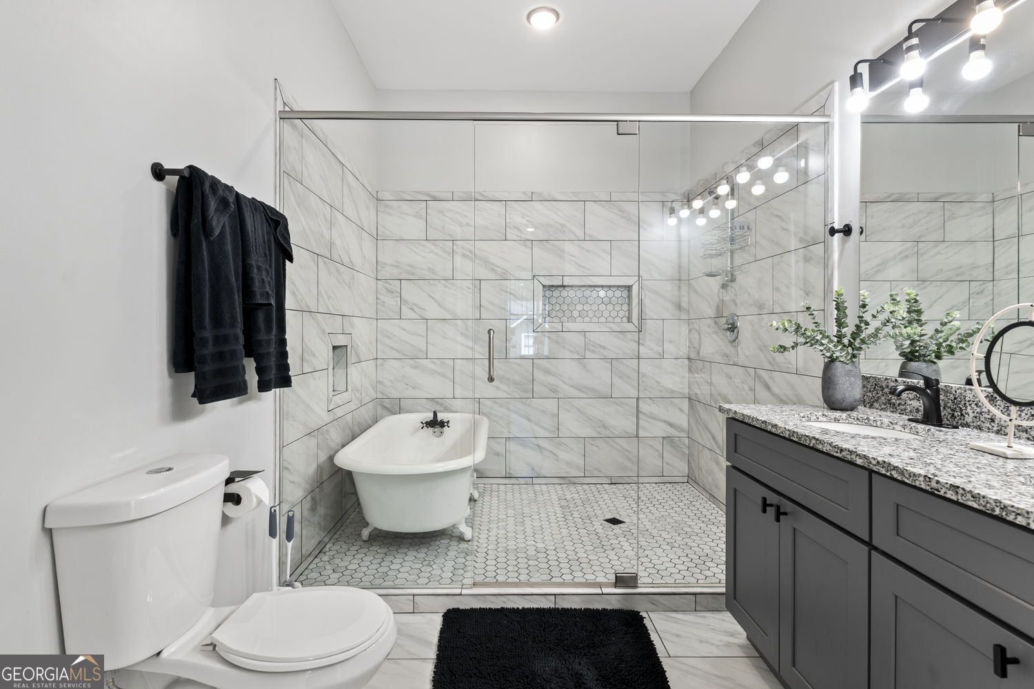 1529 Oakview Road Property Photo 28