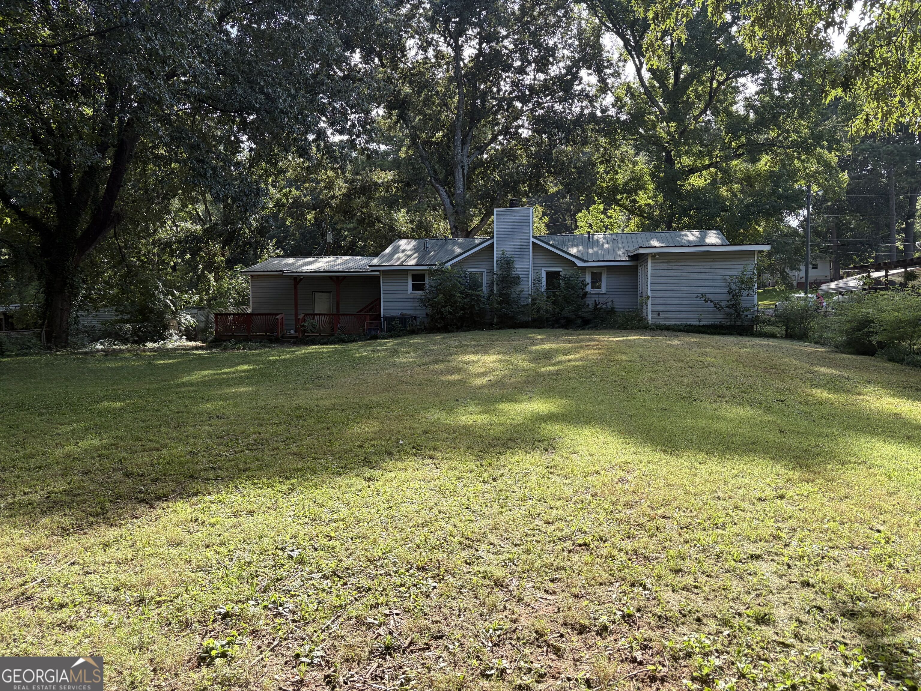 80 Forest Road Property Photo 2
