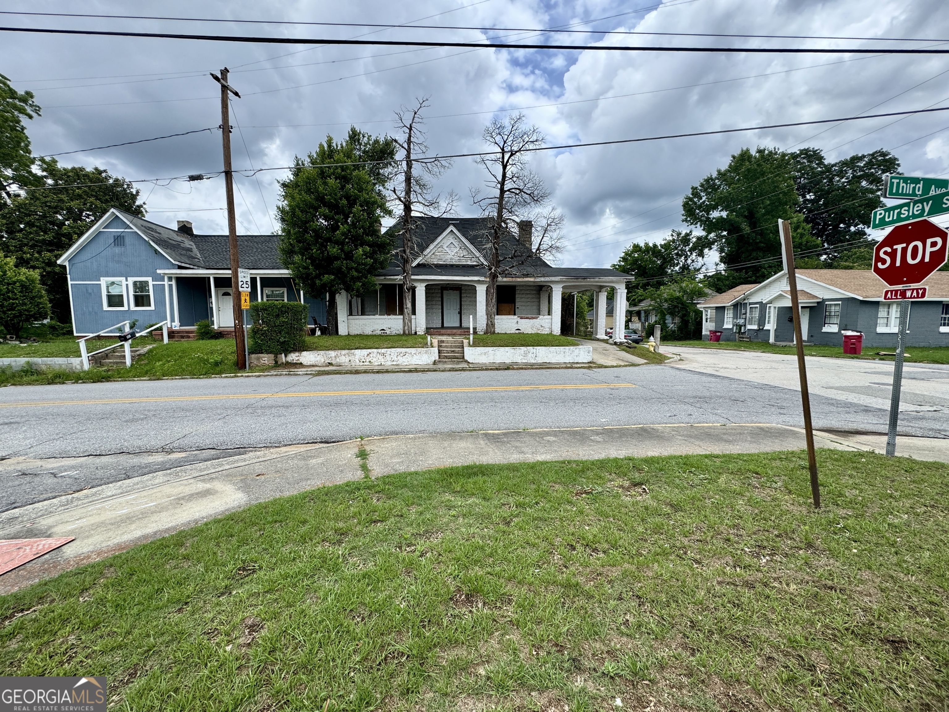 1905 3rd Avenue Property Photo 6