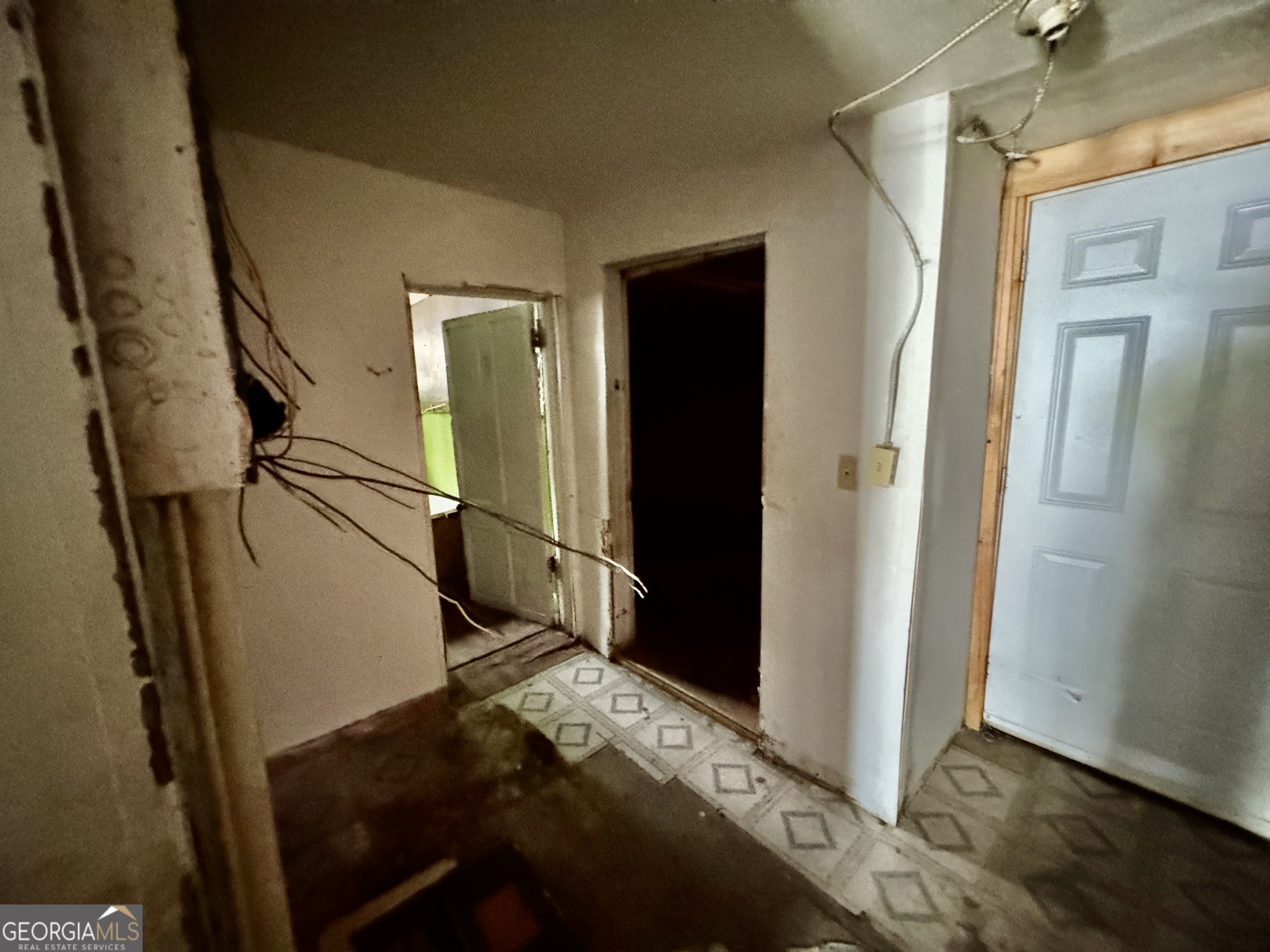 1905 3rd Avenue Property Photo 8
