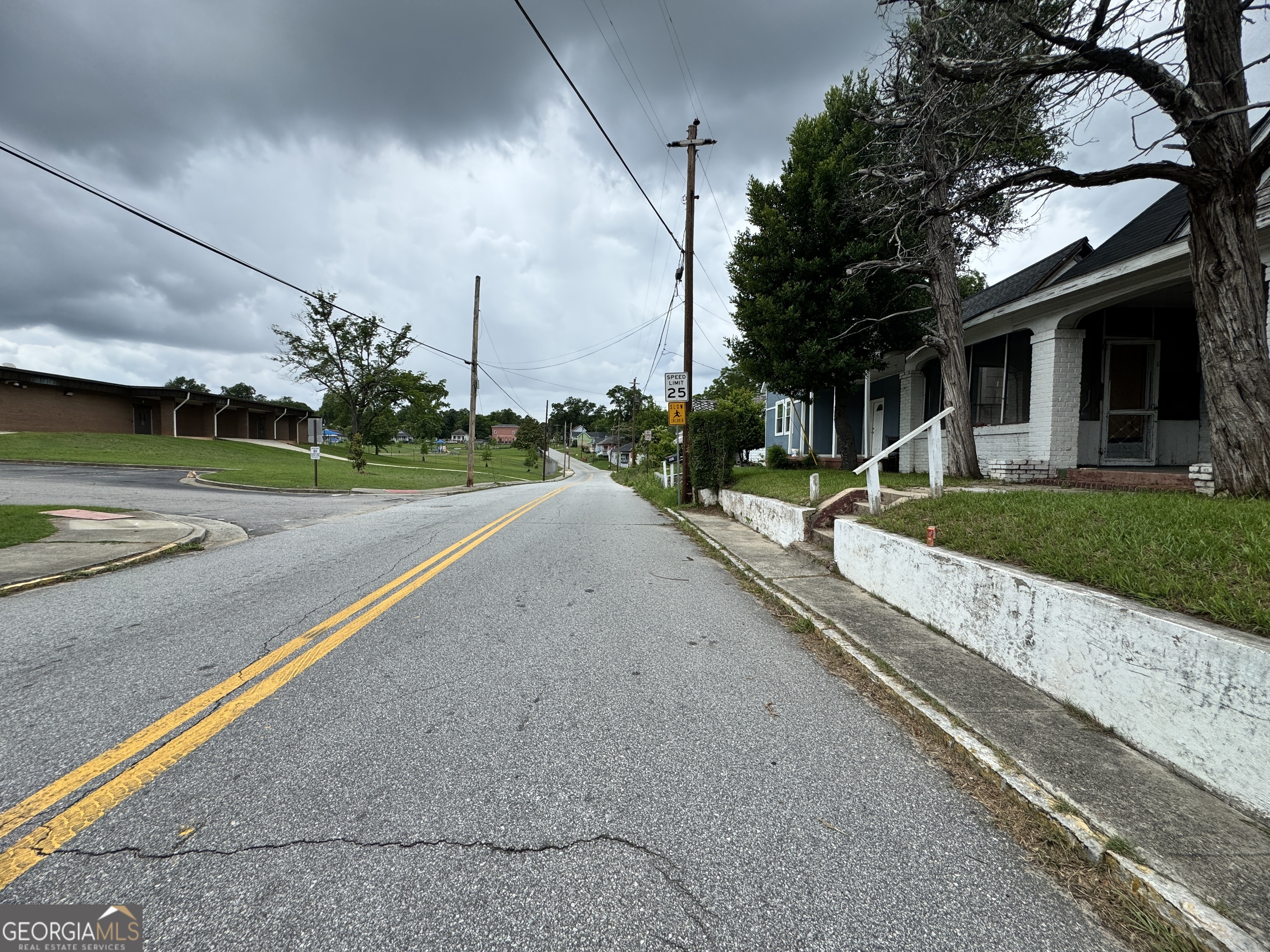 1905 3rd Avenue Property Photo 20