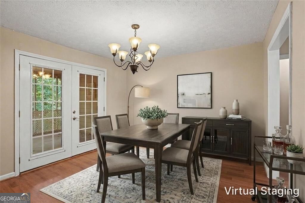 346 Buckingham Drive Sw Property Photo 3
