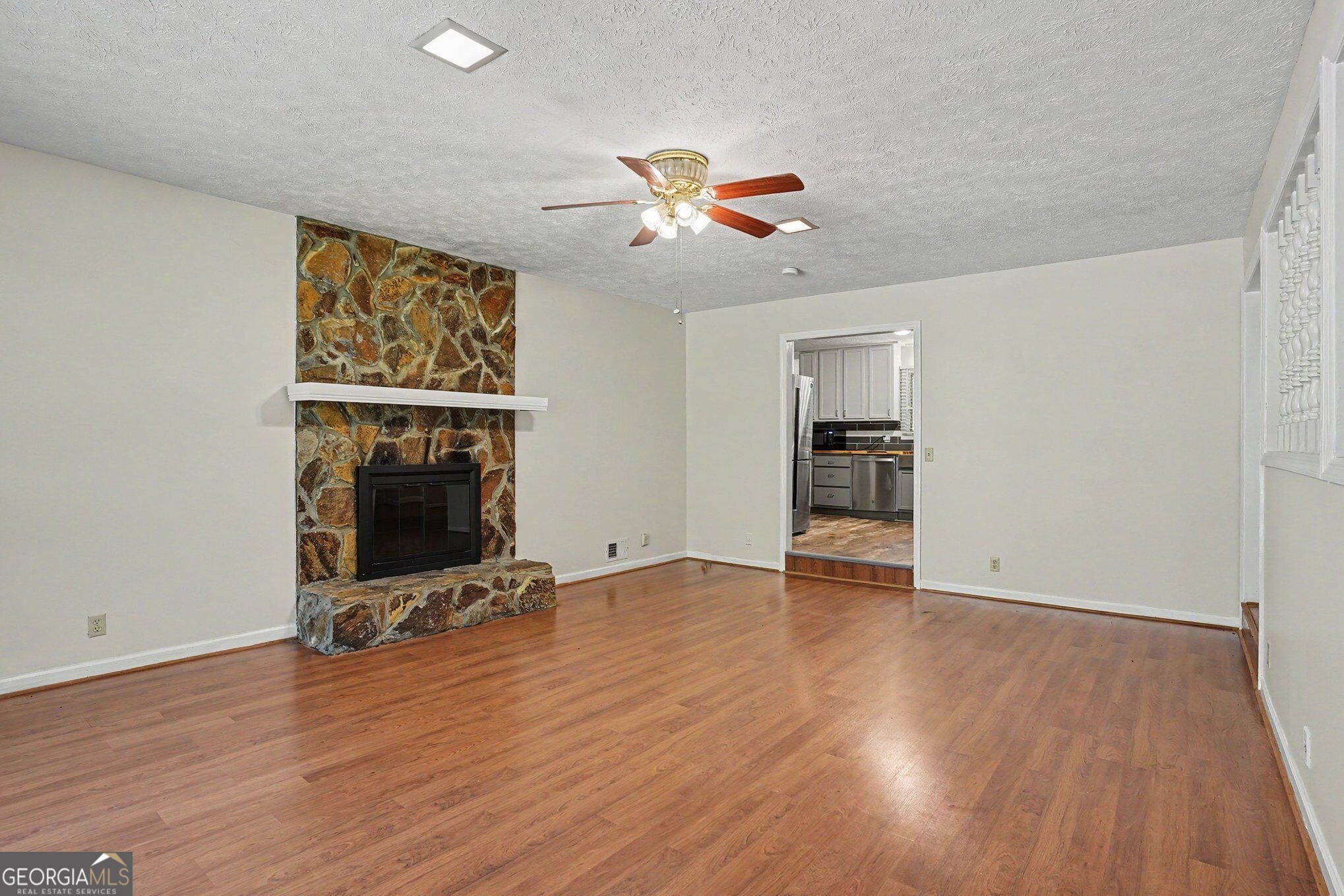 346 Buckingham Drive Sw Property Photo 11