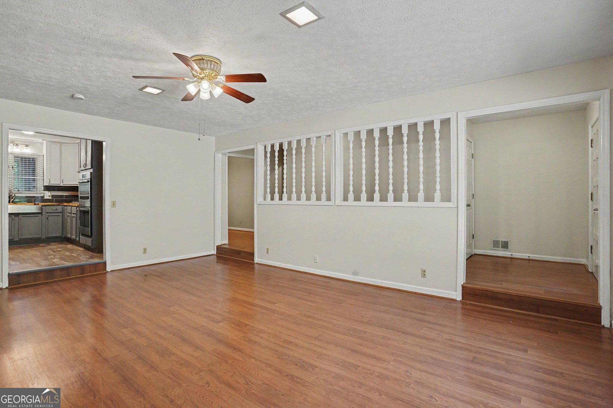 346 Buckingham Drive Sw Property Photo 12