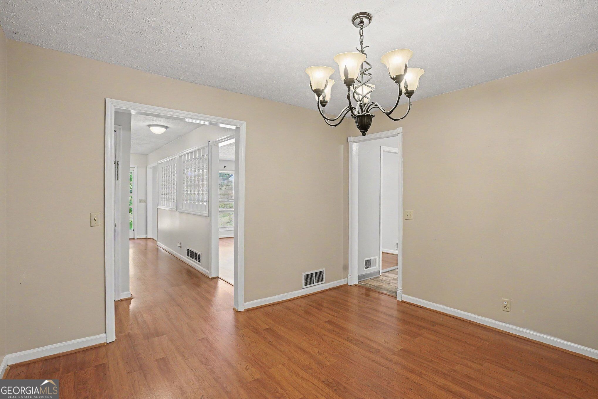346 Buckingham Drive Sw Property Photo 13