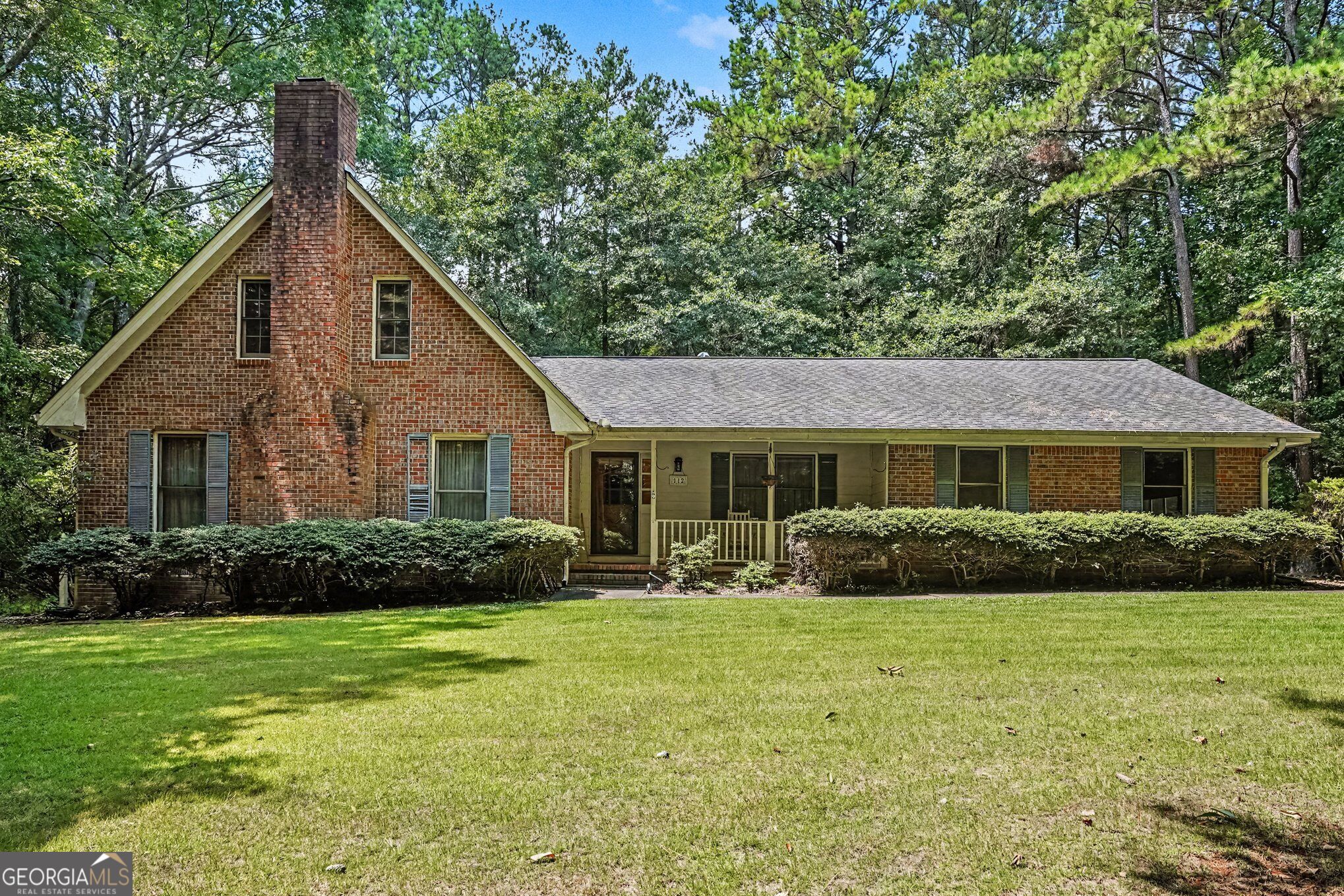 112 Singletree Property Photo 1