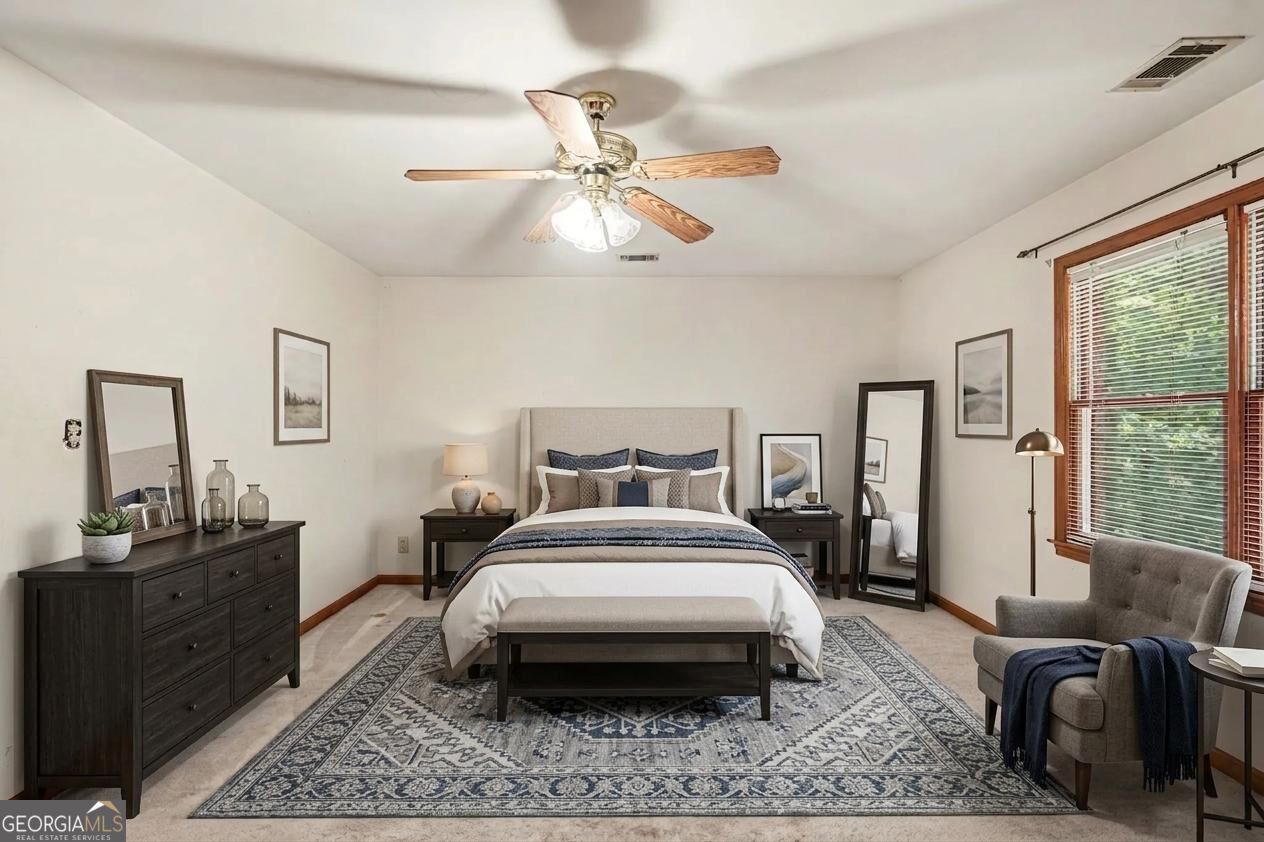 112 Singletree Property Photo 12