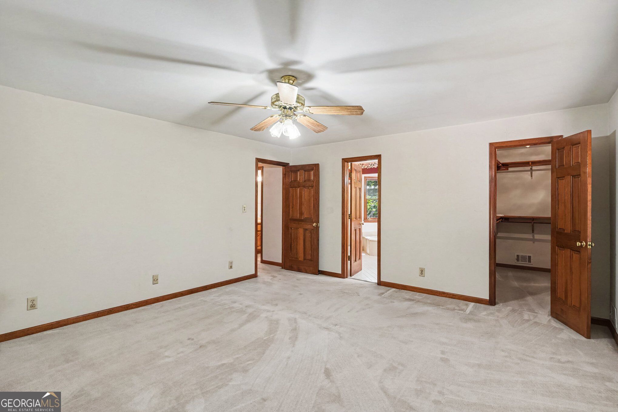 112 Singletree Property Photo 32