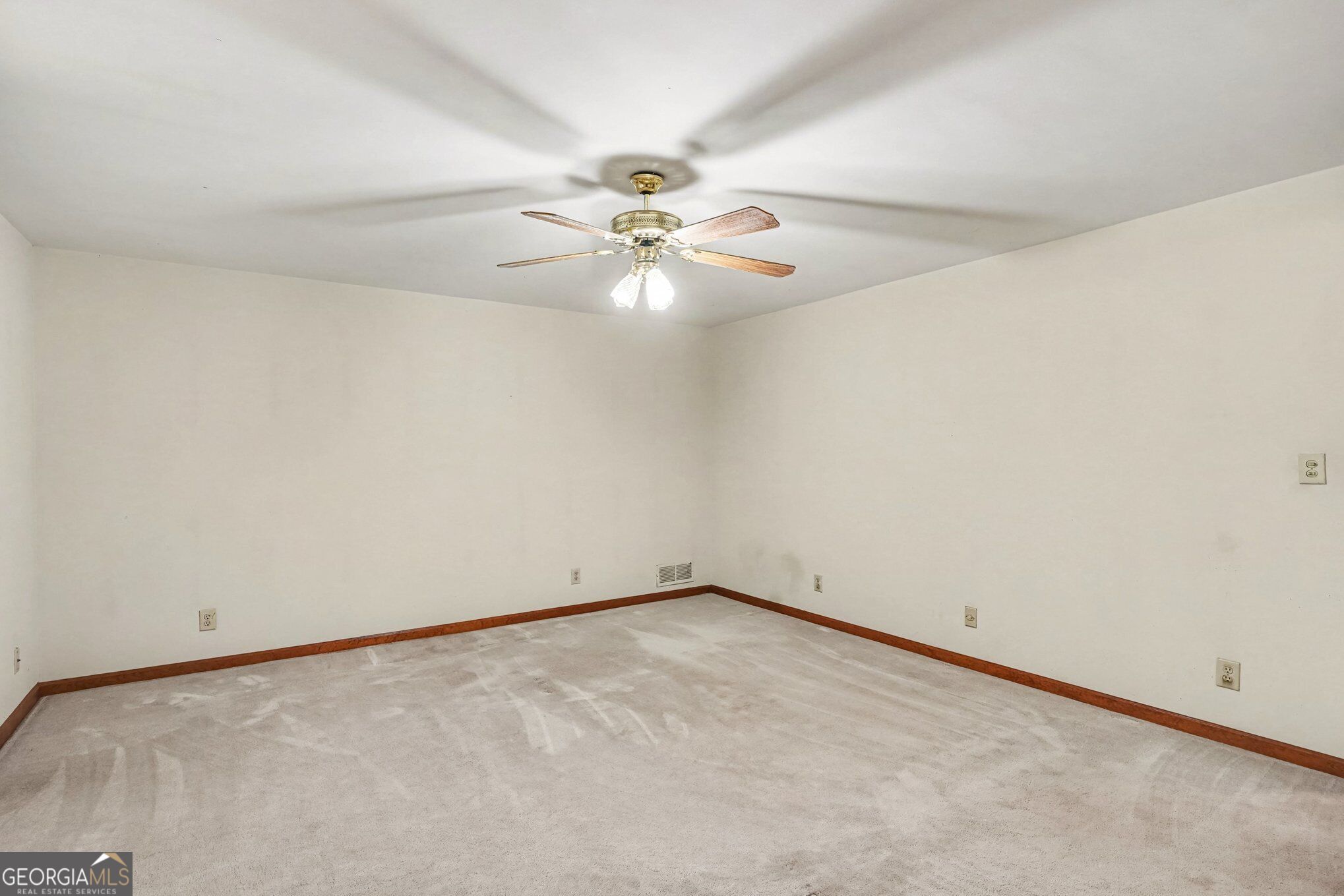 112 Singletree Property Photo 33