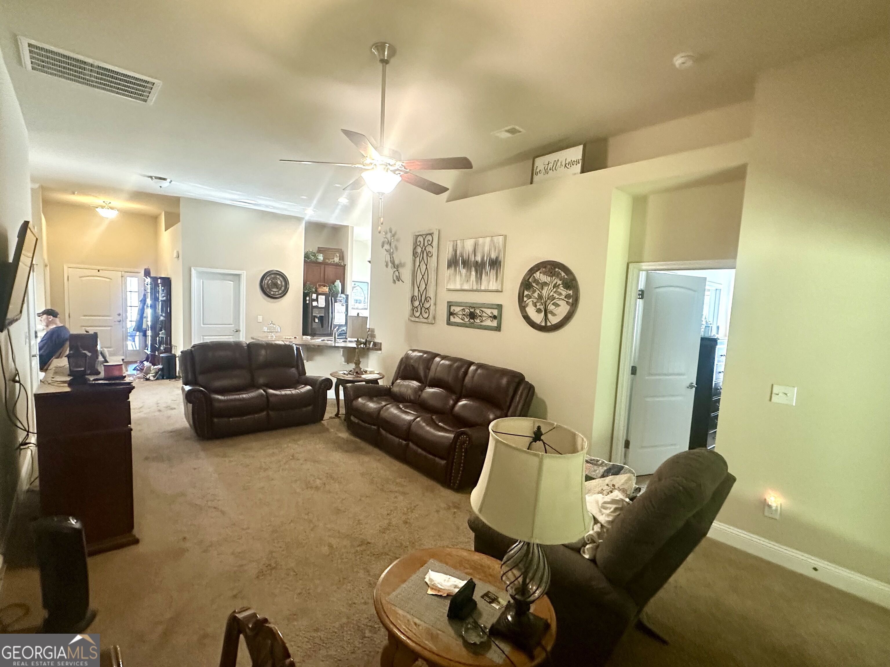 864 Crescent Ln Property Photo 10