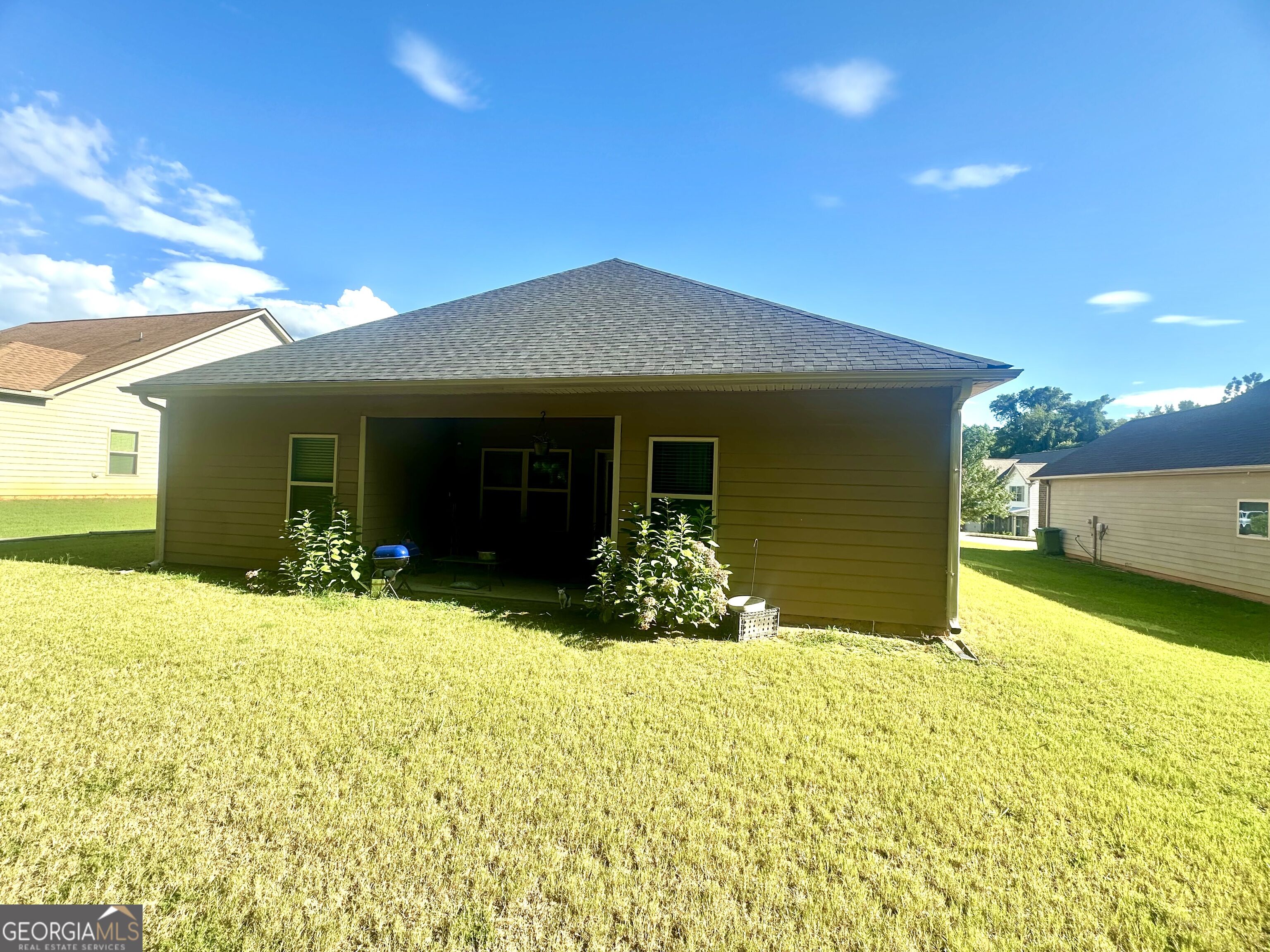 864 Crescent Ln Property Photo 34