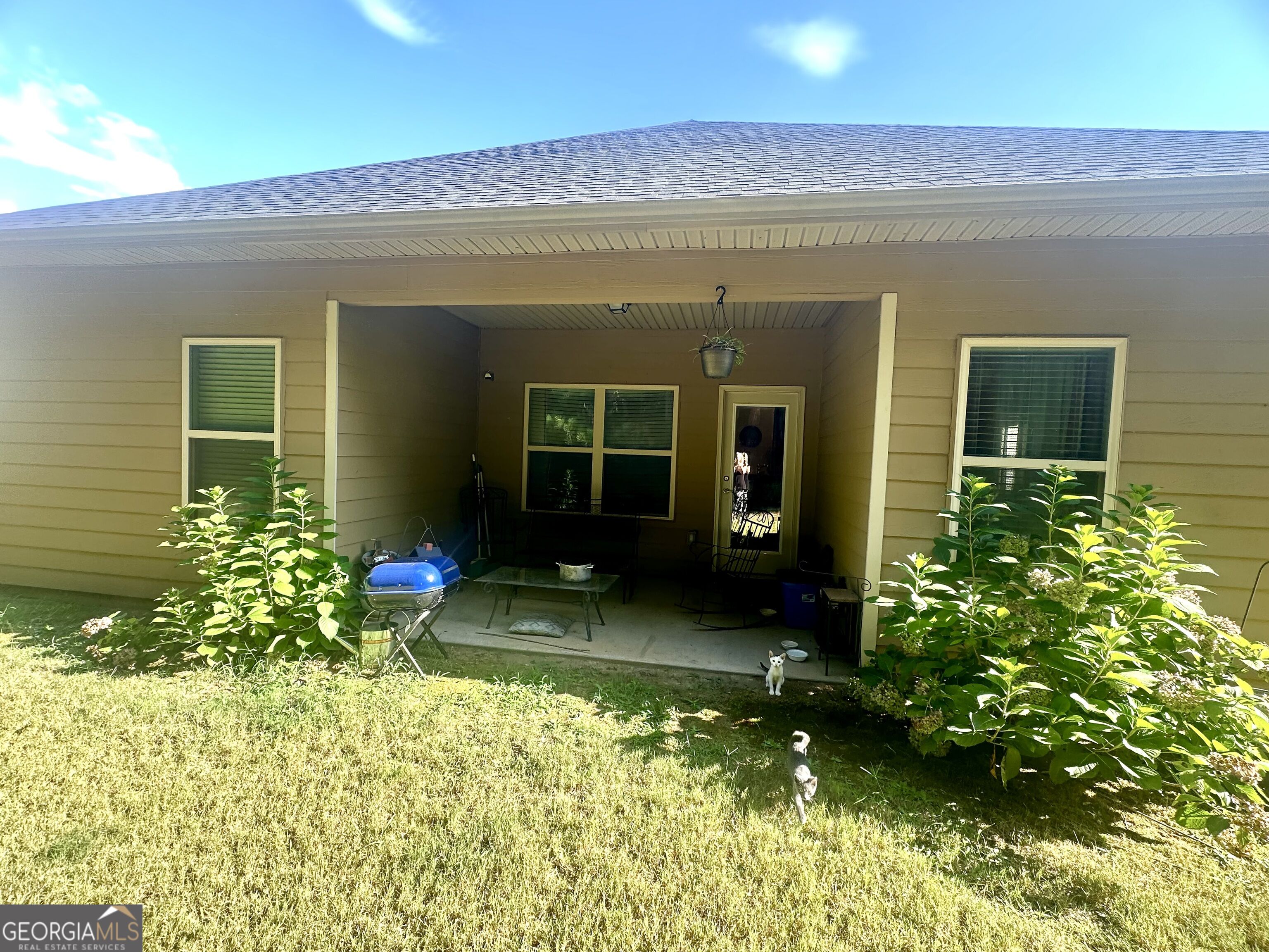 864 Crescent Ln Property Photo 35