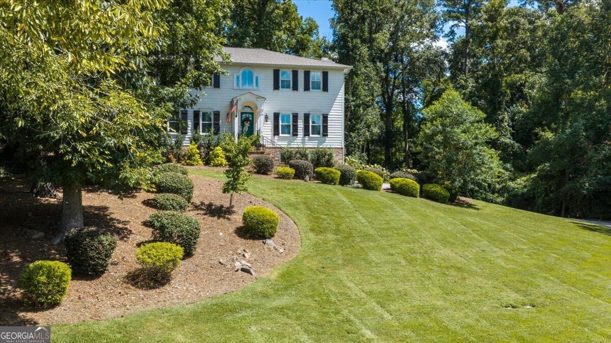 1145 Saint Andrews Drive Property Photo 4