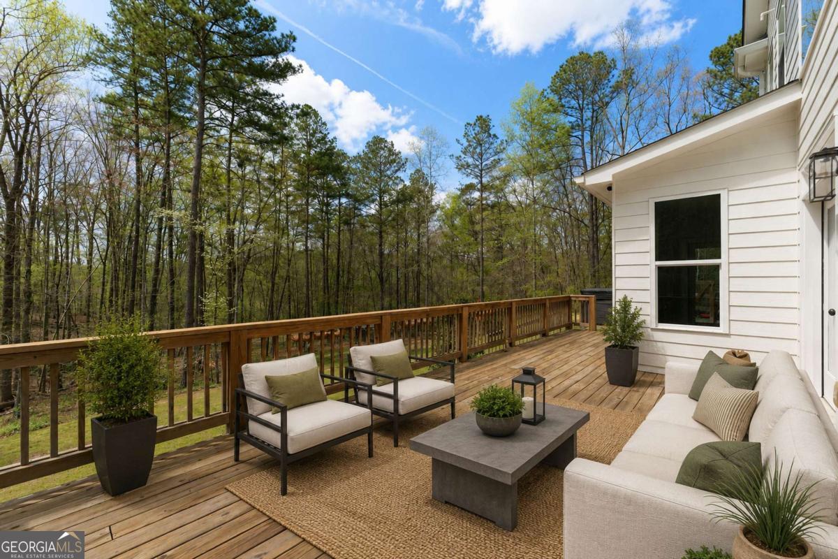 401 Blossom Trail Property Photo 52